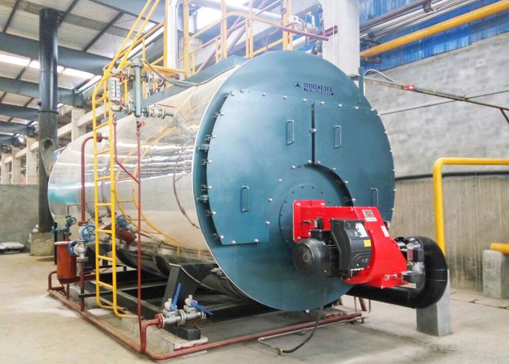 Gas / oil fired fire-tube steam boiler