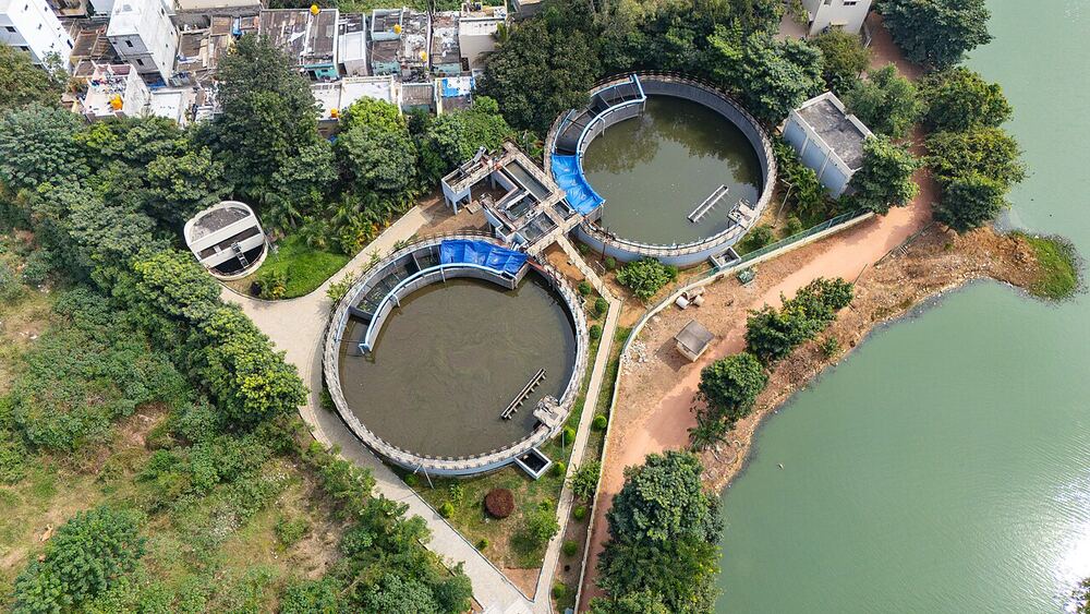 Sewage treatment plant installation