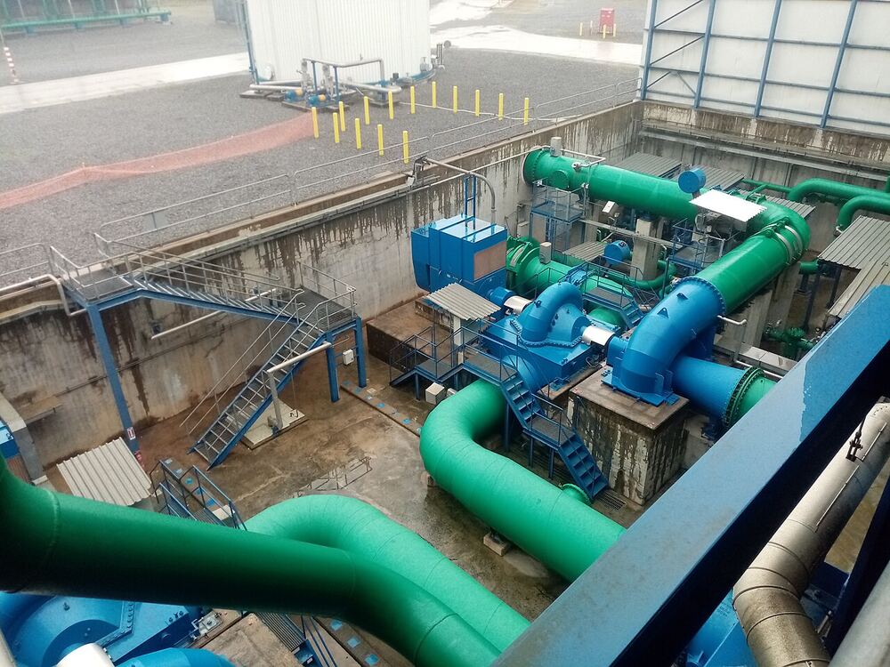 Cooling water circulation pumps