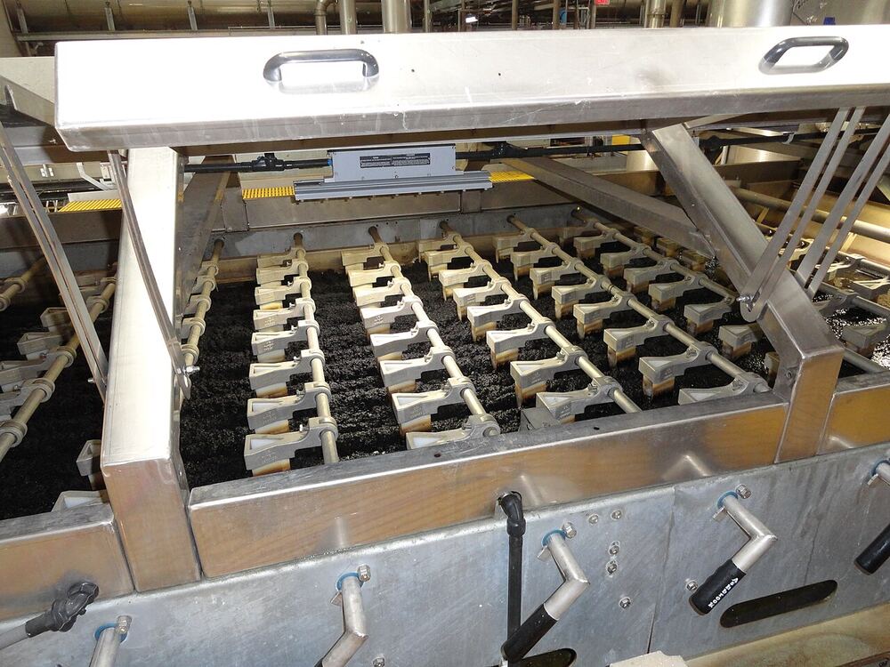 Belt filter press